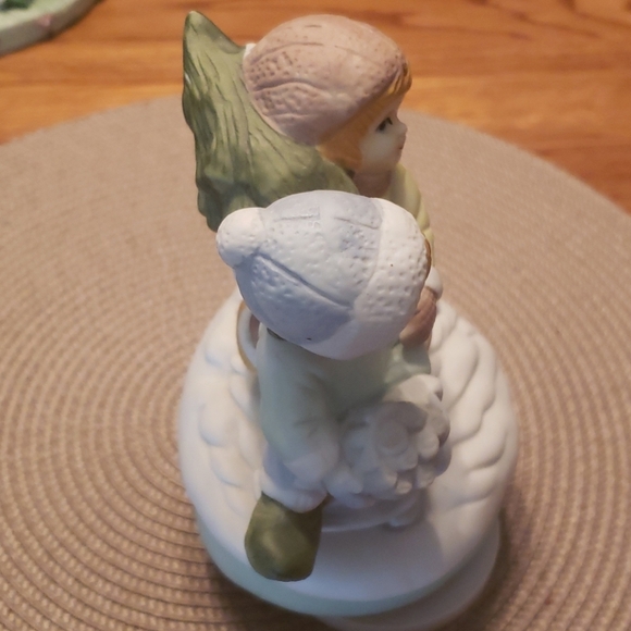 House of Lloyd Vintage musical figurine - Picture 2 of 8